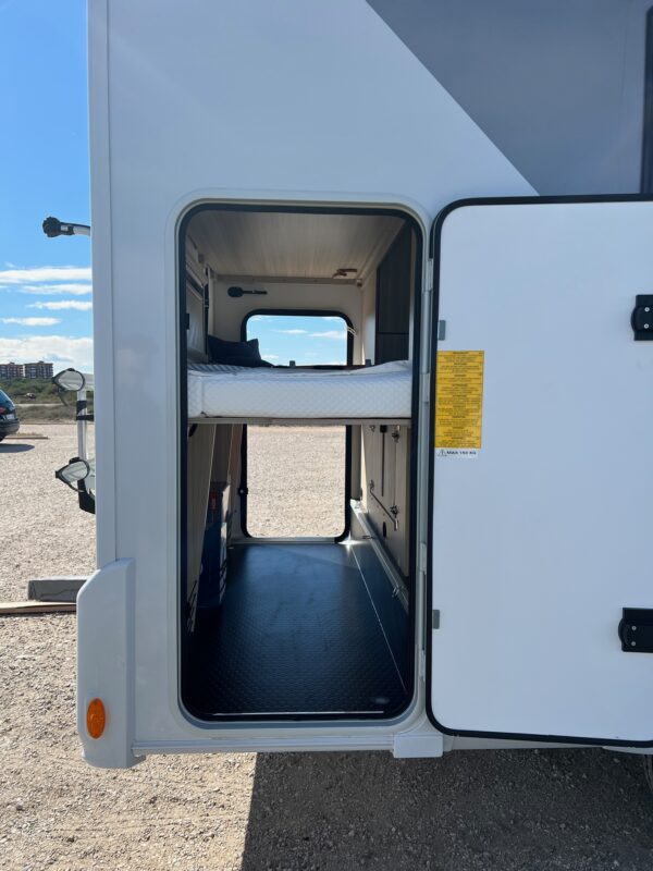 SNAILVAN SUN LIVING A70 DK (14)